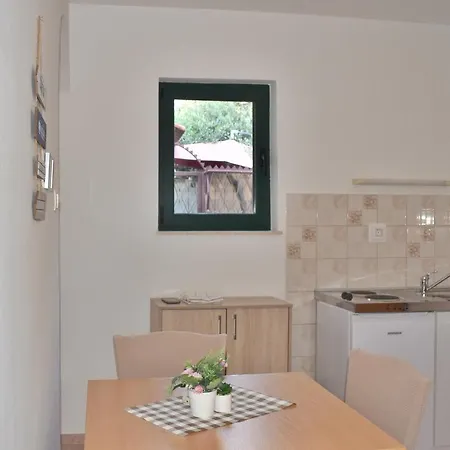 Twin Apartment *